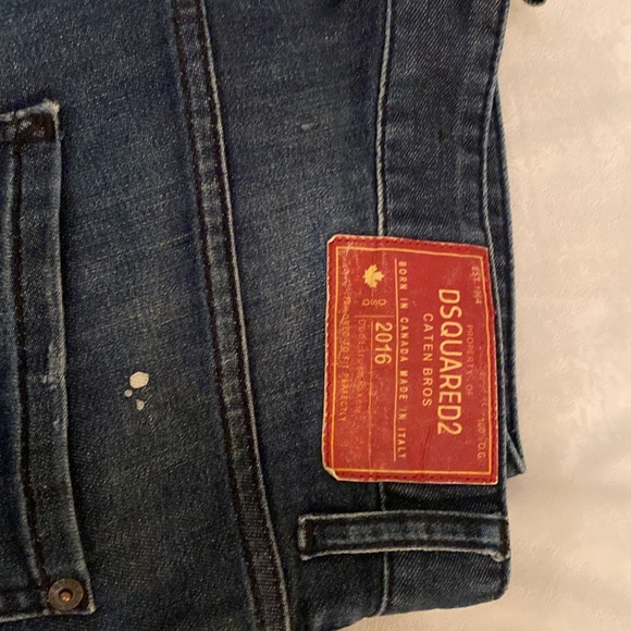 Dsquared distressed jeans. Soft light denim. It fits a 29 inch waist - Picture 2 of 5